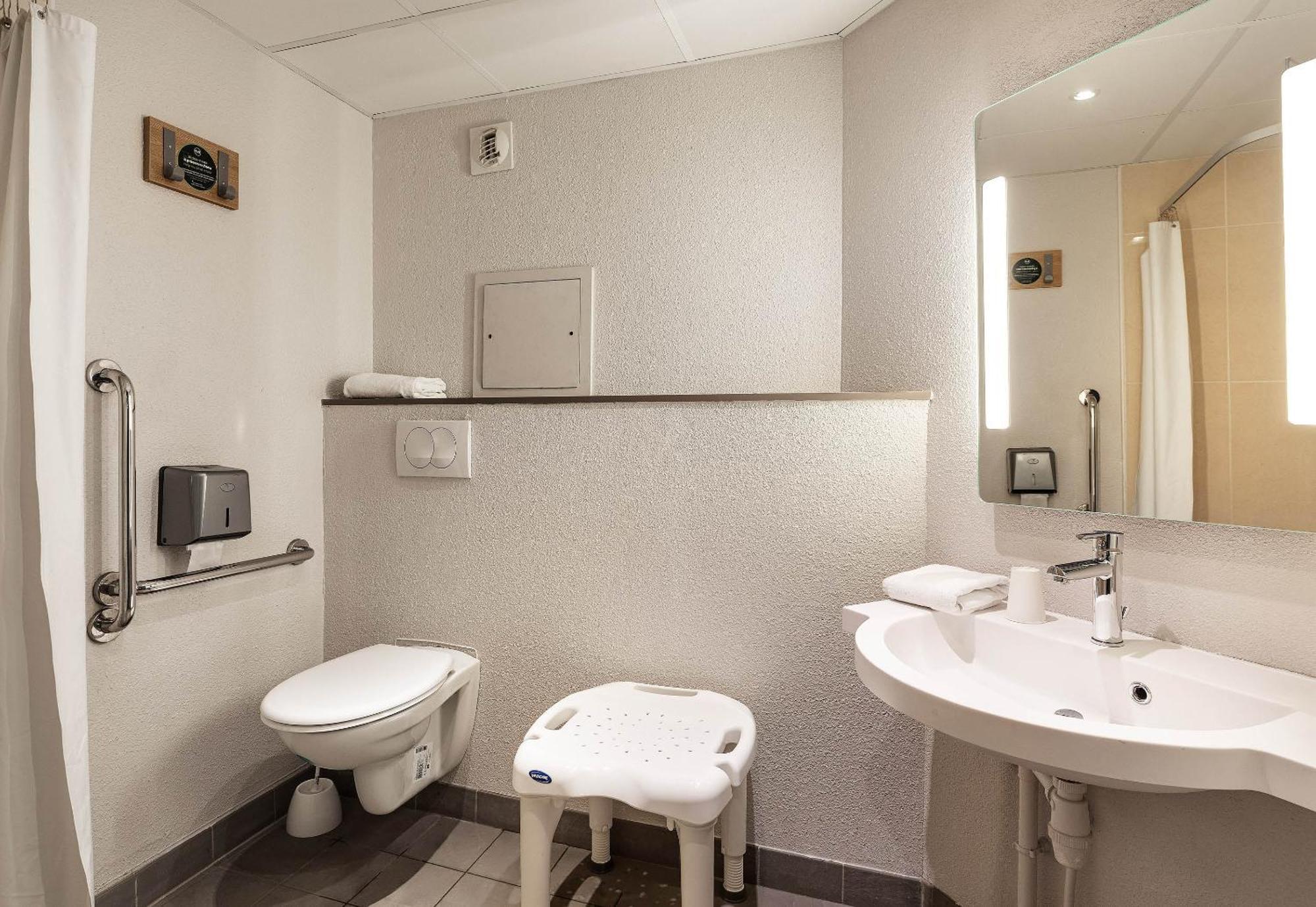 B&B Hotel Lille Tourcoing Centre Eksteriør bilde
